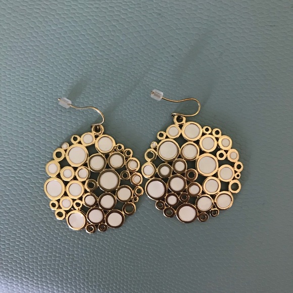 {Premiere Design} Gold white enamel earrings - Picture 3 of 5